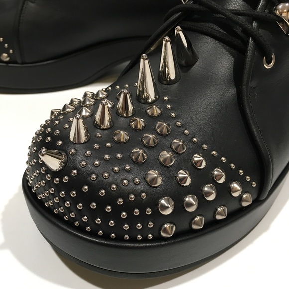 GUCCI Studded Ankle Boots -Black Leather -Faux Fur Lined -US 7 -NIB - Picture 9 of 12